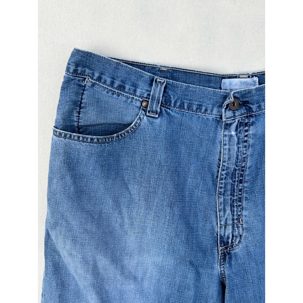 Old Navy Mens Denim Shorts Size 38 Medium Wash Blue 100% Cotton Casual Relaxed - Picture 2 of 16